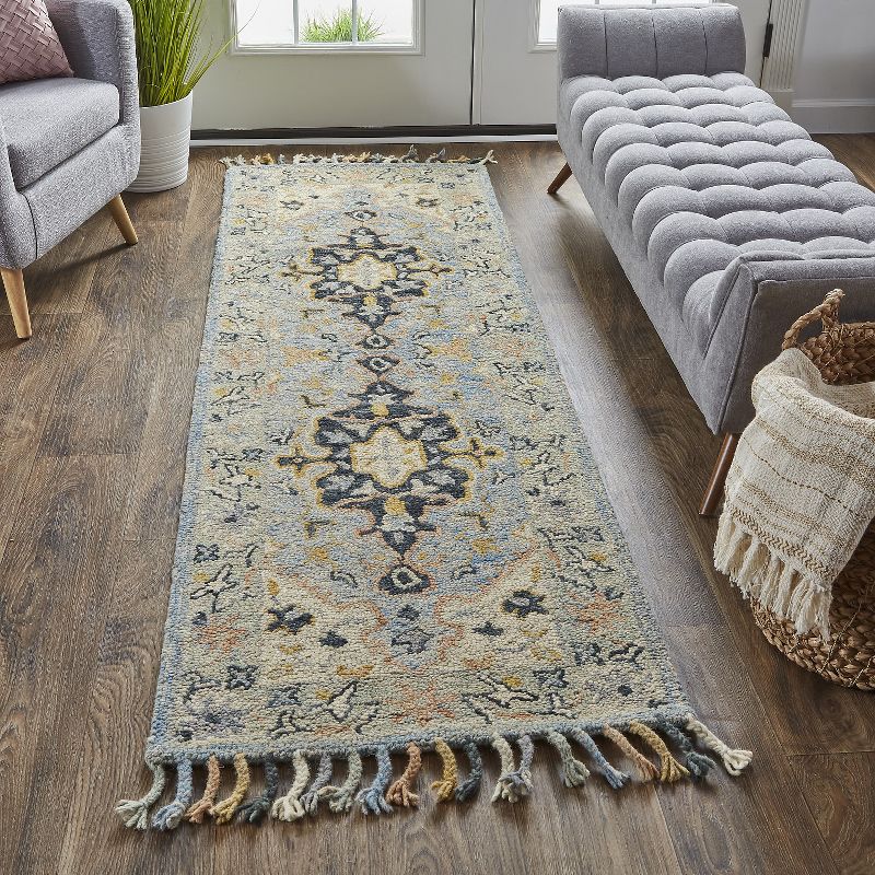 2'6"x8' Runner Hand Made Tufted Medallion Wool Runner Gray - Feizy