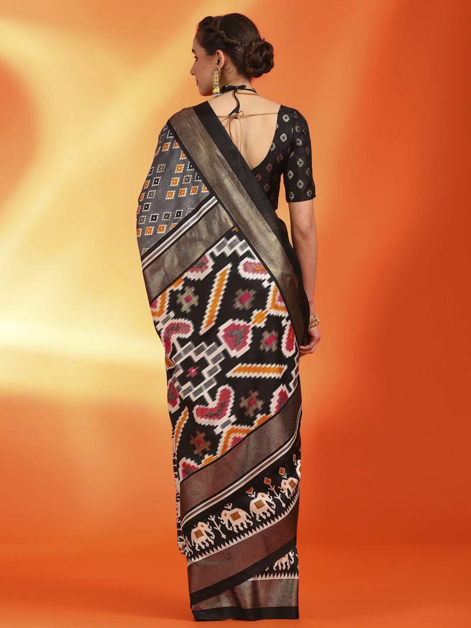 Saree Mall Grey Silk Printed Saree With Unstitched Blouse