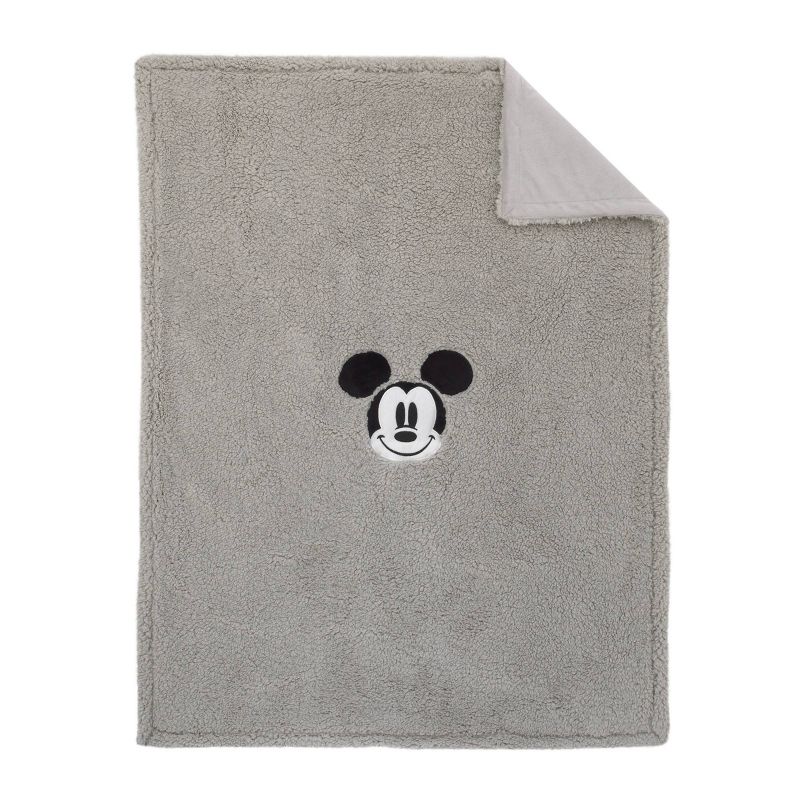 Mickey Mouse & Friends Mickey Mouse Exploration Sherpa Bed Blanket