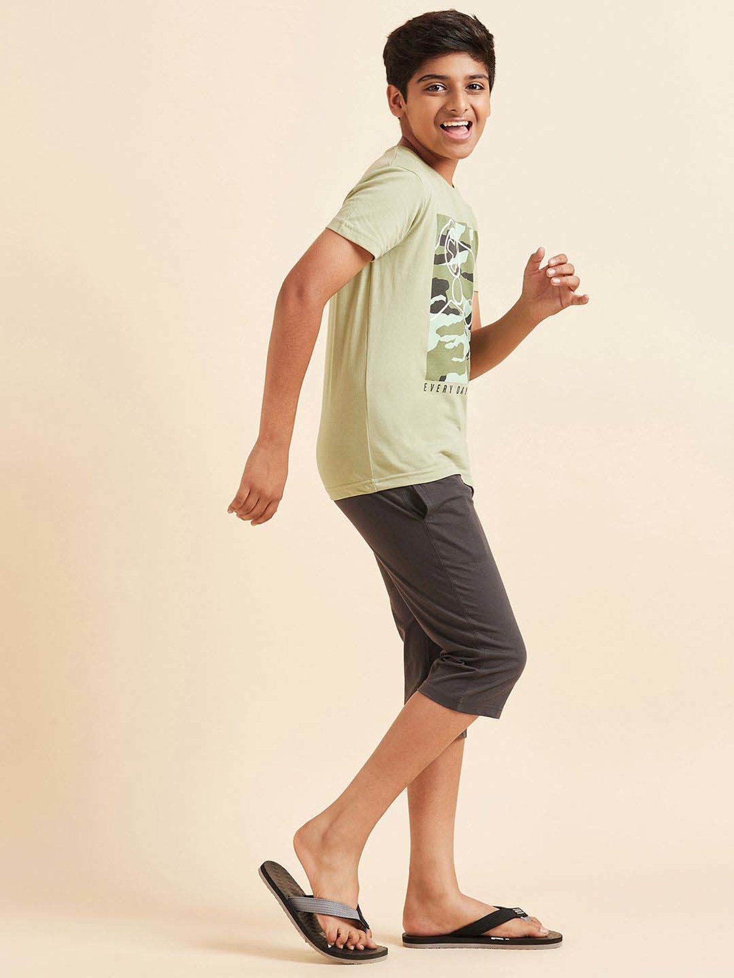 Sweet Dreams Kids Fog Green & Black Cotton Printed T-Shirt Set