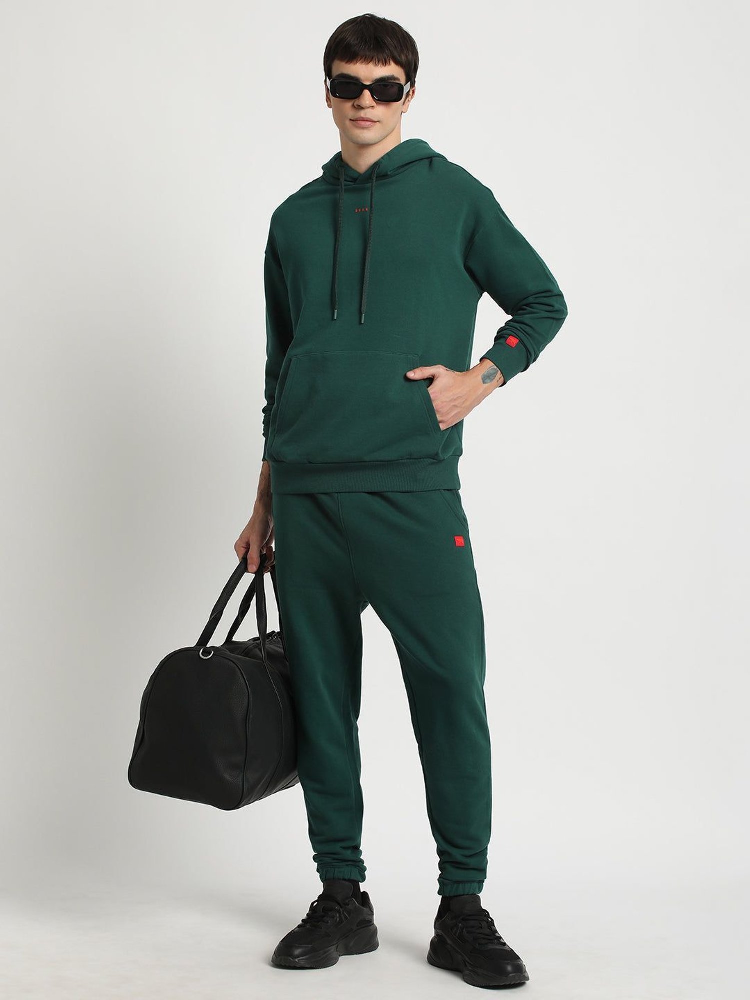 The Bear House Green Cotton Regular Fit Hooded Sweatshirt