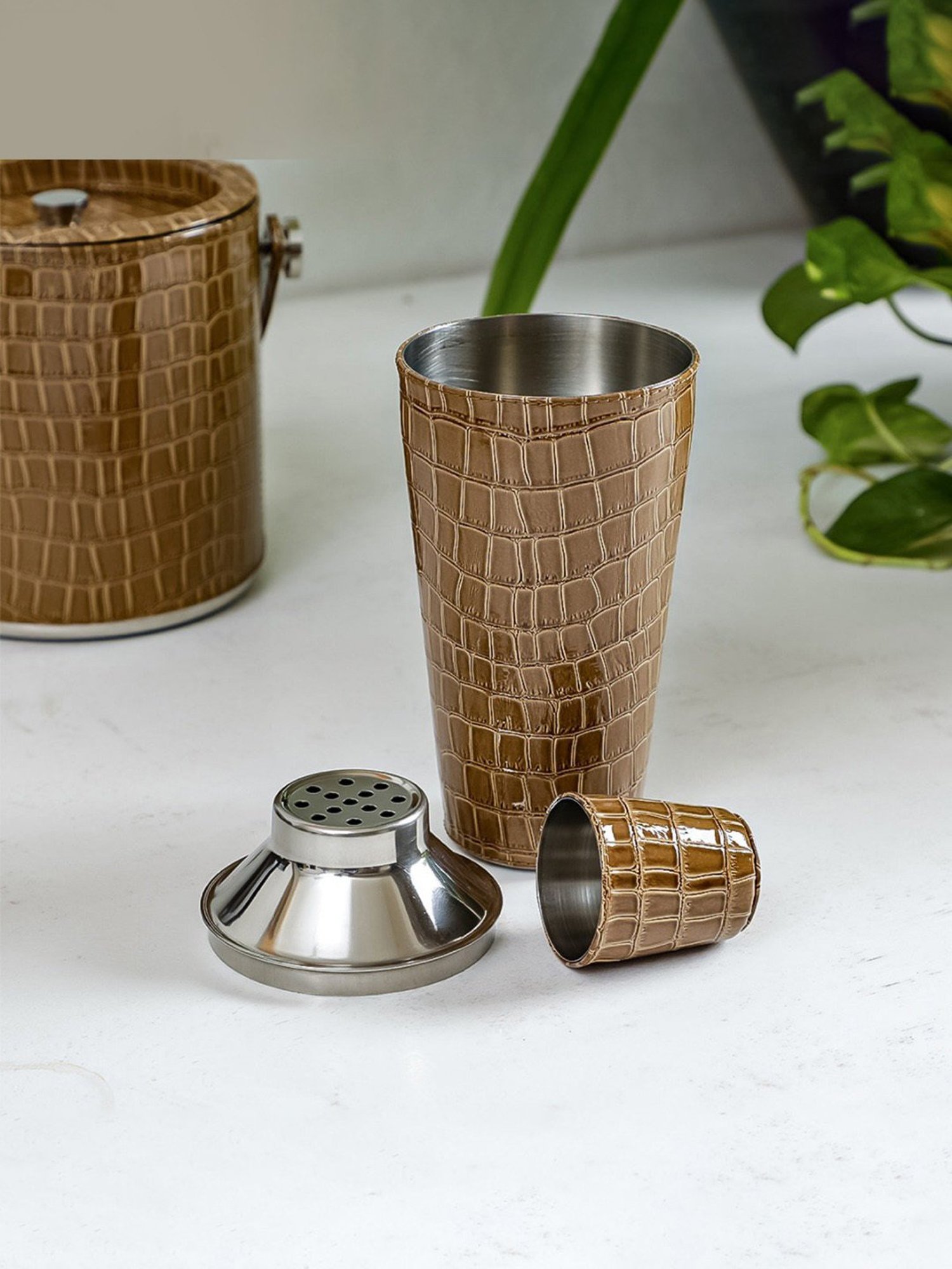 Home4U Animal Print Tan Stainless Steel Cocktail Shaker With Leather Sheath