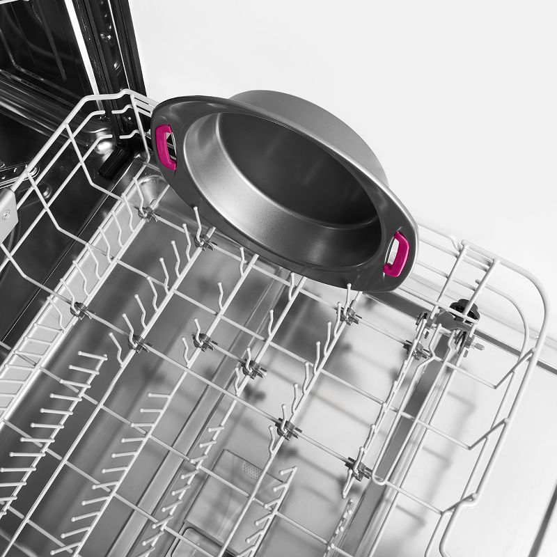 Trudeau 9" Round Cake Pan