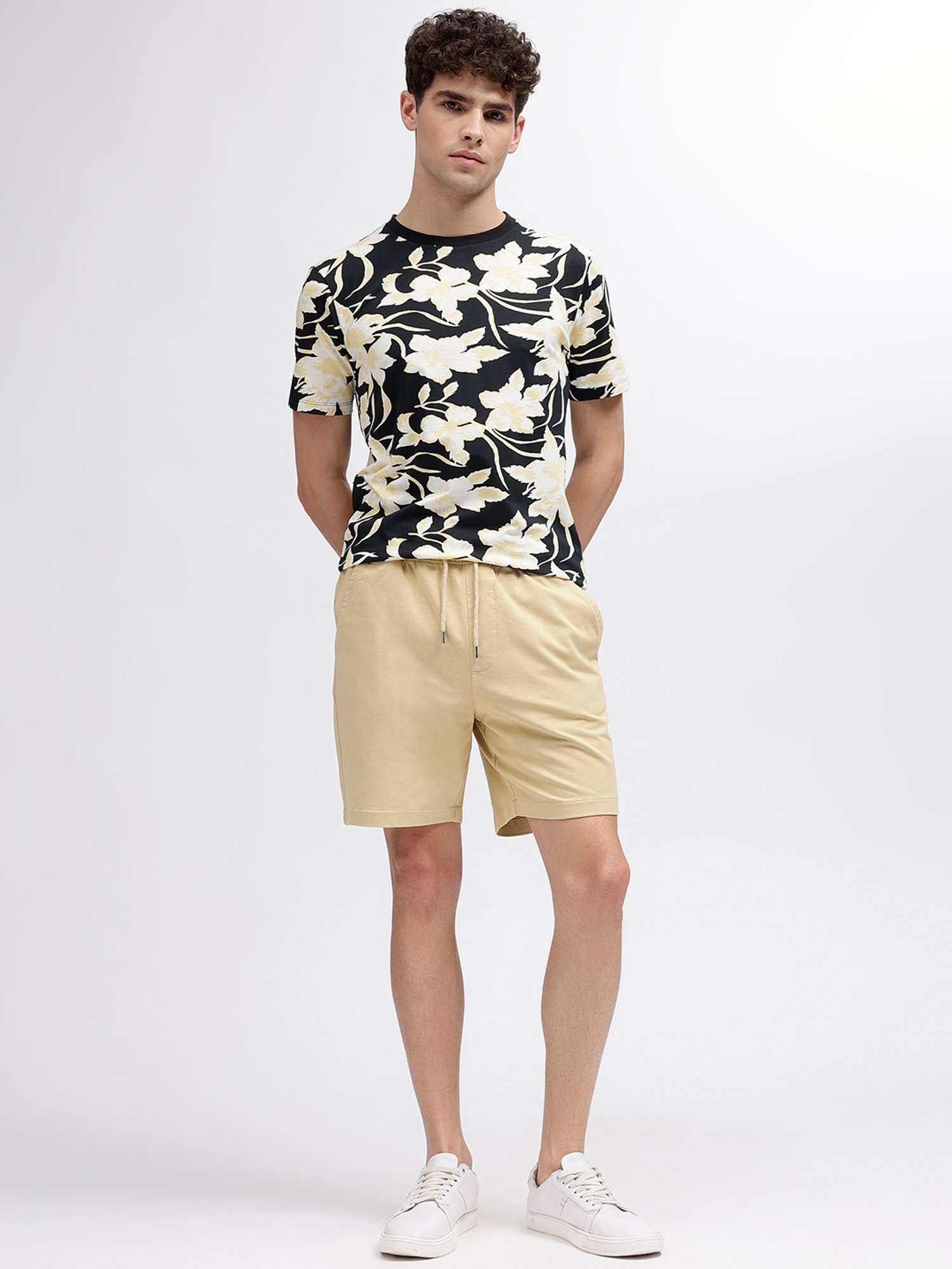 Lindbergh Black Regular Fit Printed Crew T-Shirt