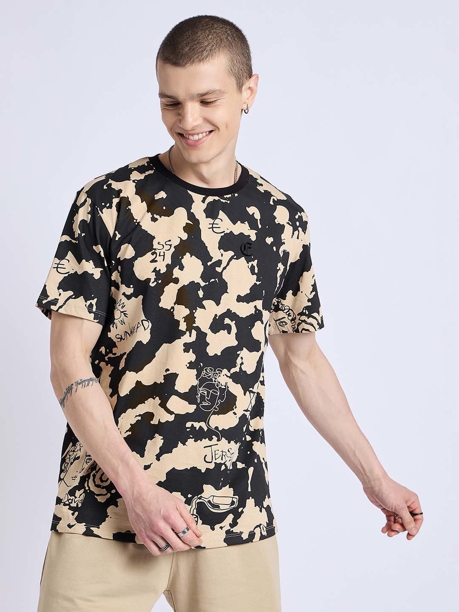 EDRIO Beige Regular Fit Printed Crew T-Shirt