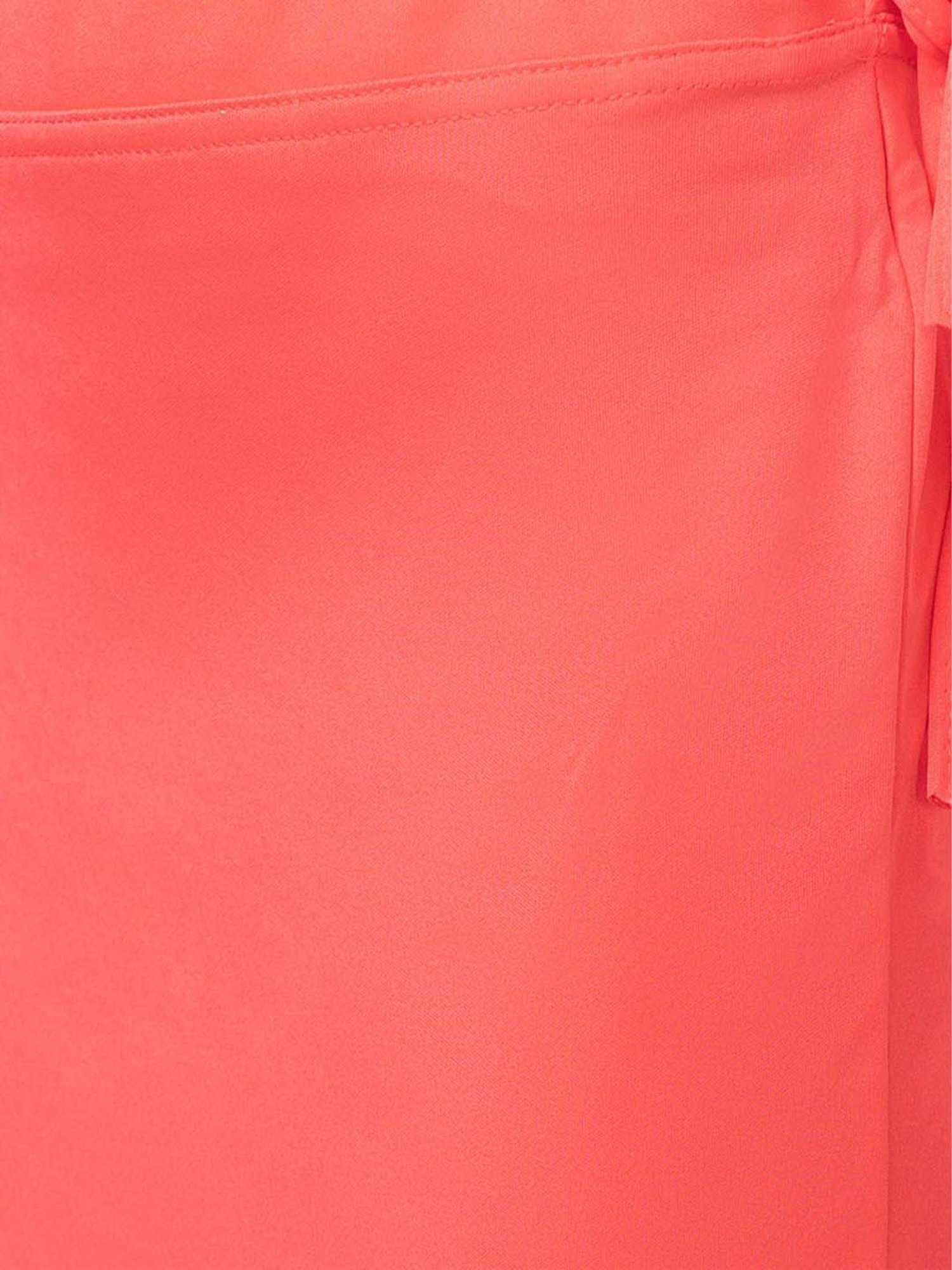 Salwar Studio Coral Plain Saree Shapewear