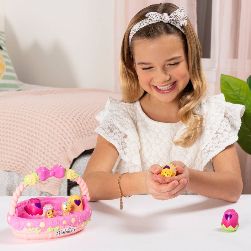 Hatchimals CollEGGtibles - Spring Basket with 6 Hatchimals CollEGGtibles