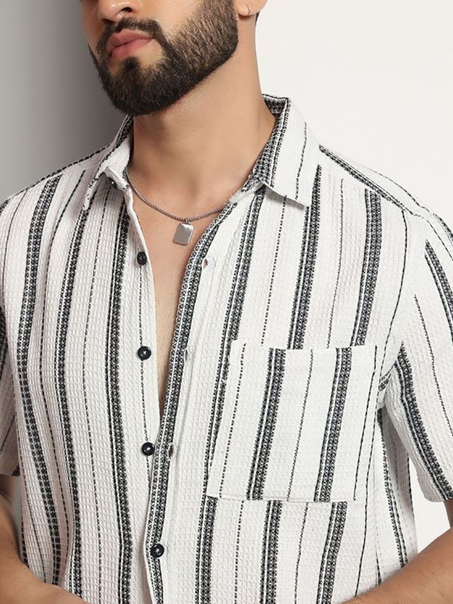 CHIMPAAANZEE White Regular fit Stripes Casual Shirt