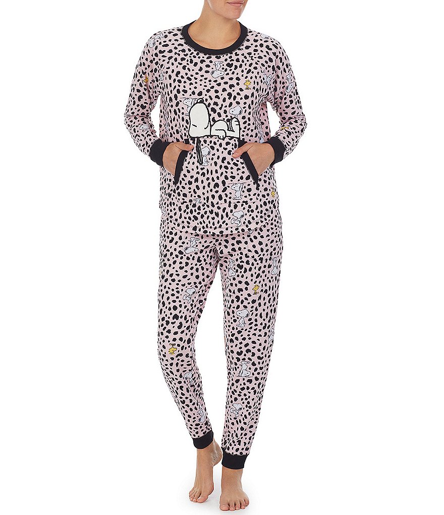Peanuts Leopard & Snoopy & Woodstock Printed French Terry Long Sleeve Crew Neck Coordinating Sleep Top