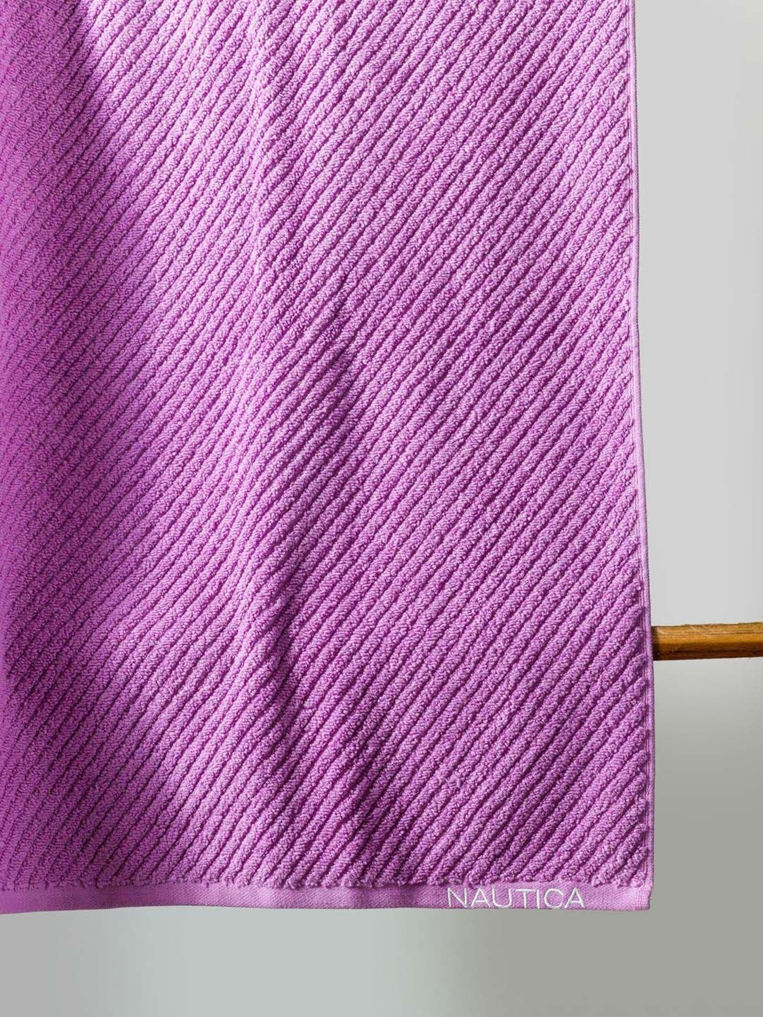 Nautica Cross View Lilac Cotton 600 GSM Fluffy Zero Twist Bath Towel - Set of 2