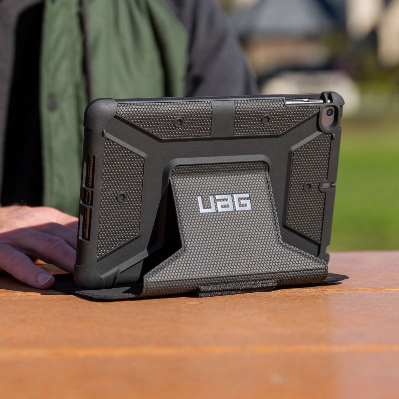 Urban Armor Gear (UAG) Apple iPad Mini (2019) Metropolis Case - Black