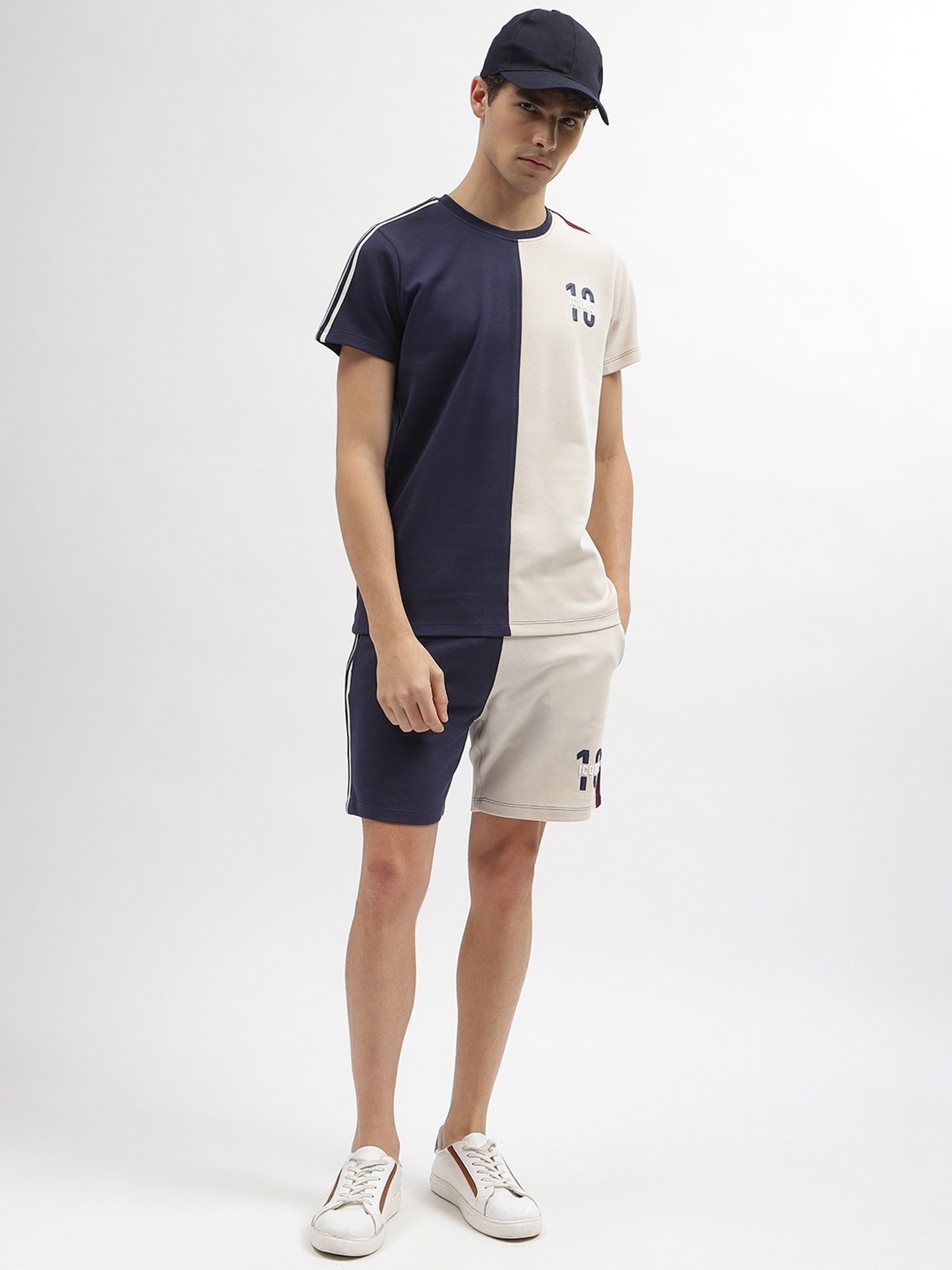 Iconic Men Colourblocked Regular Fit Cotton T-shirt