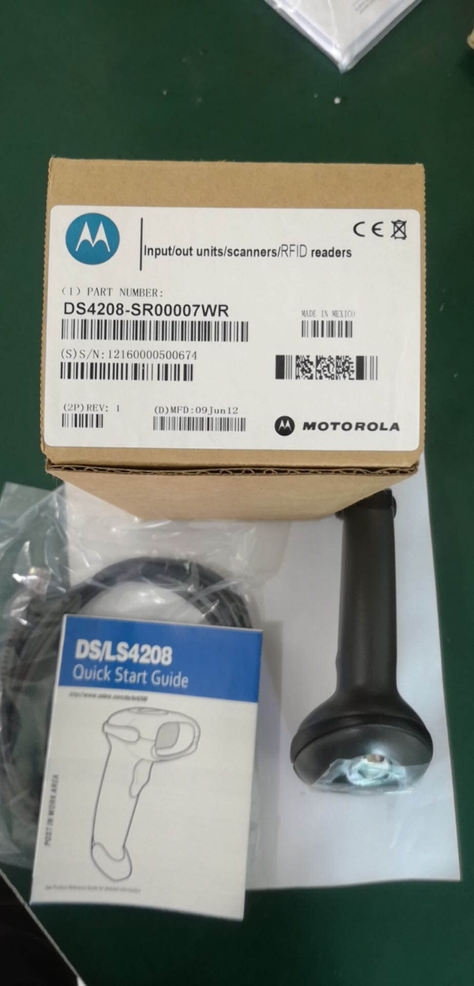 Symbol DS4208 Series barcode scanner DS4208-SR Handheld 2D Omnidirectional Barcode Scanner/Imager with USB Cable DS4208-SR00007WR