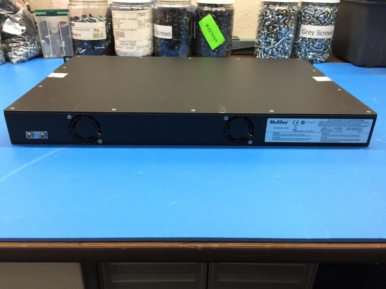 McAfee IntruShield I-1400 Network Security Appliance