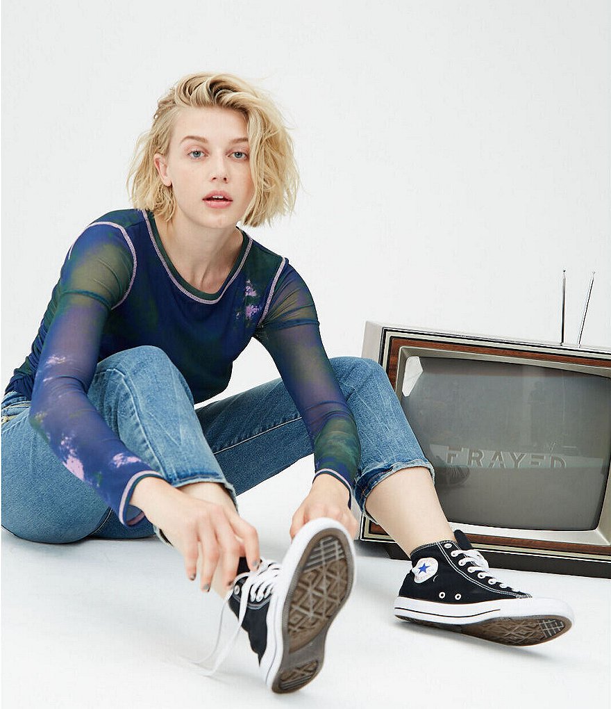 Celebrity Pink Shadow Knee Mid Rise Straight Jeans