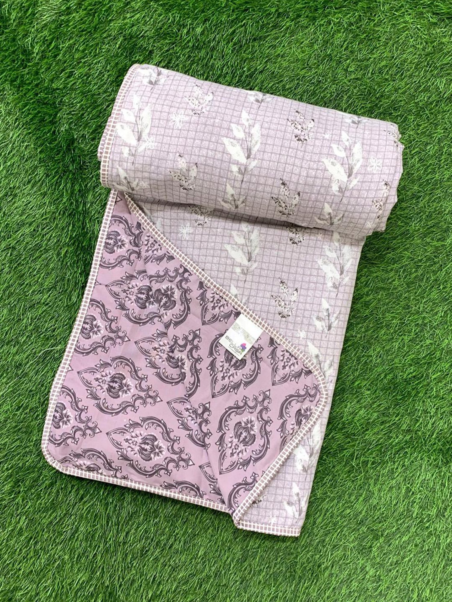 BELLA CASA Finland Printed Grey & Purple 180 TC Cotton King Reversible AC Dohar