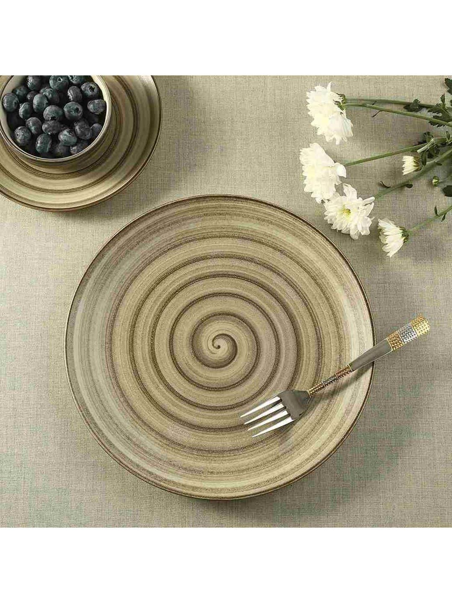 Nestasia Premium Quality Mandala Yellow Spiral Printed Square Shaped Ceramic Plate With Handle