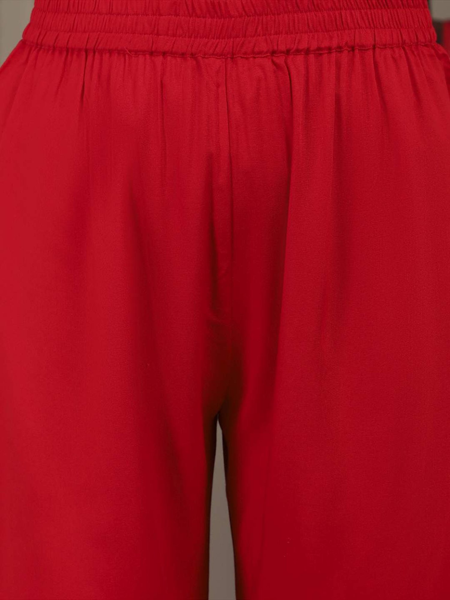 Varanga Red Embroidered Kurta Pant Set With Dupatta