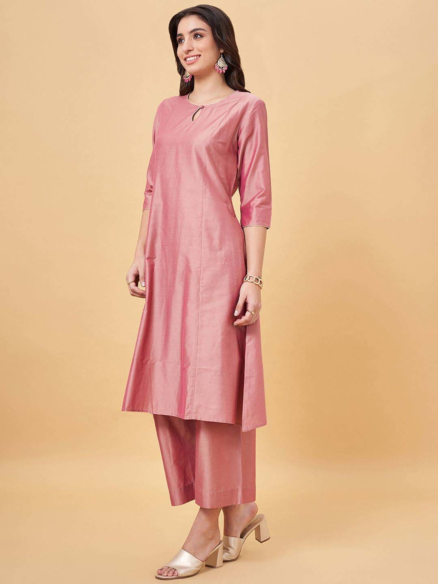 Rangmanch by Pantaloons Pink Plain Kurta Palazzo Set With Dupatta