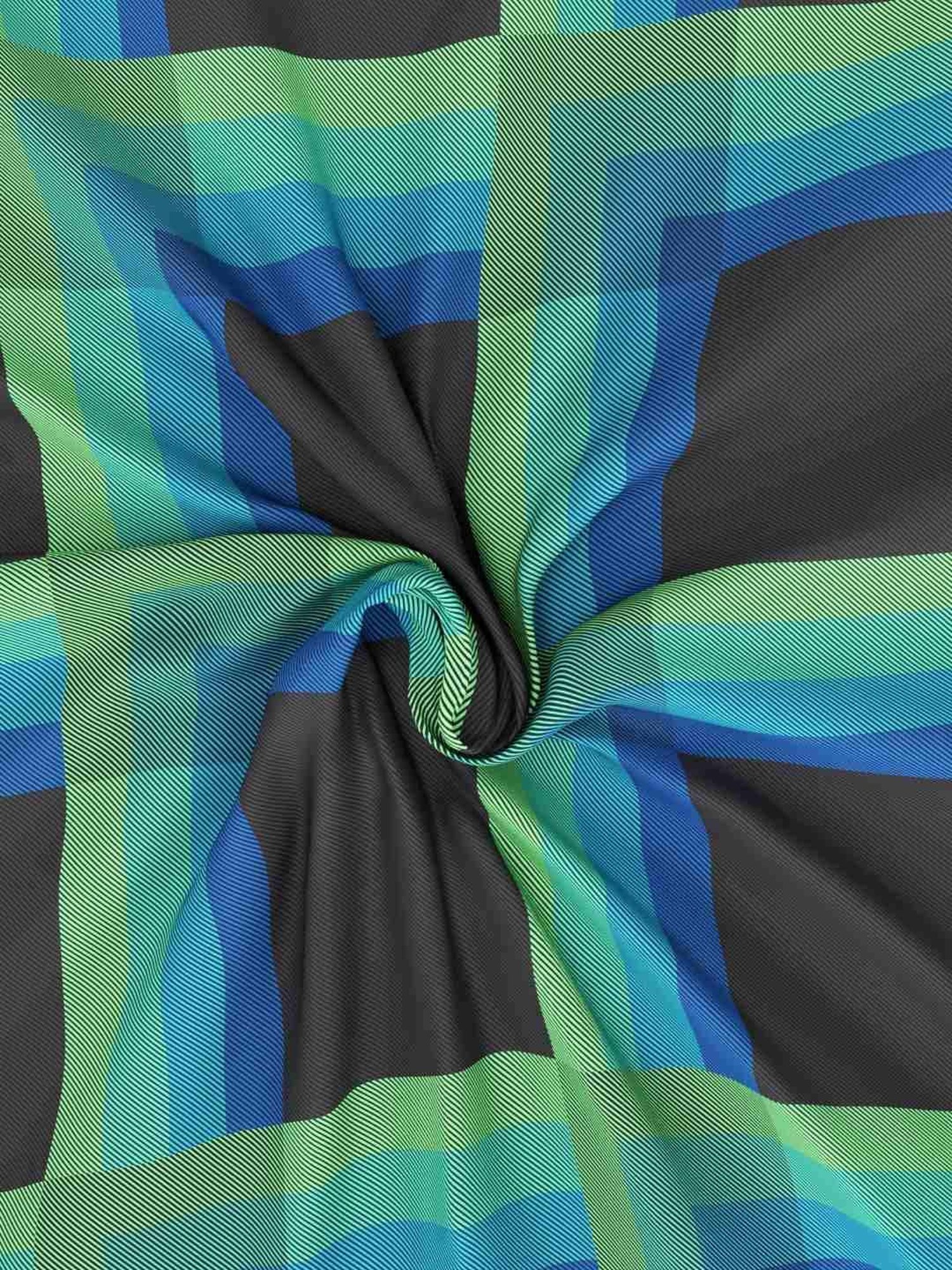 NAUTICA Pacific Coast Black & Blue Cotton 160 TC King Fitted Bedsheet with 2 Pillow Cover