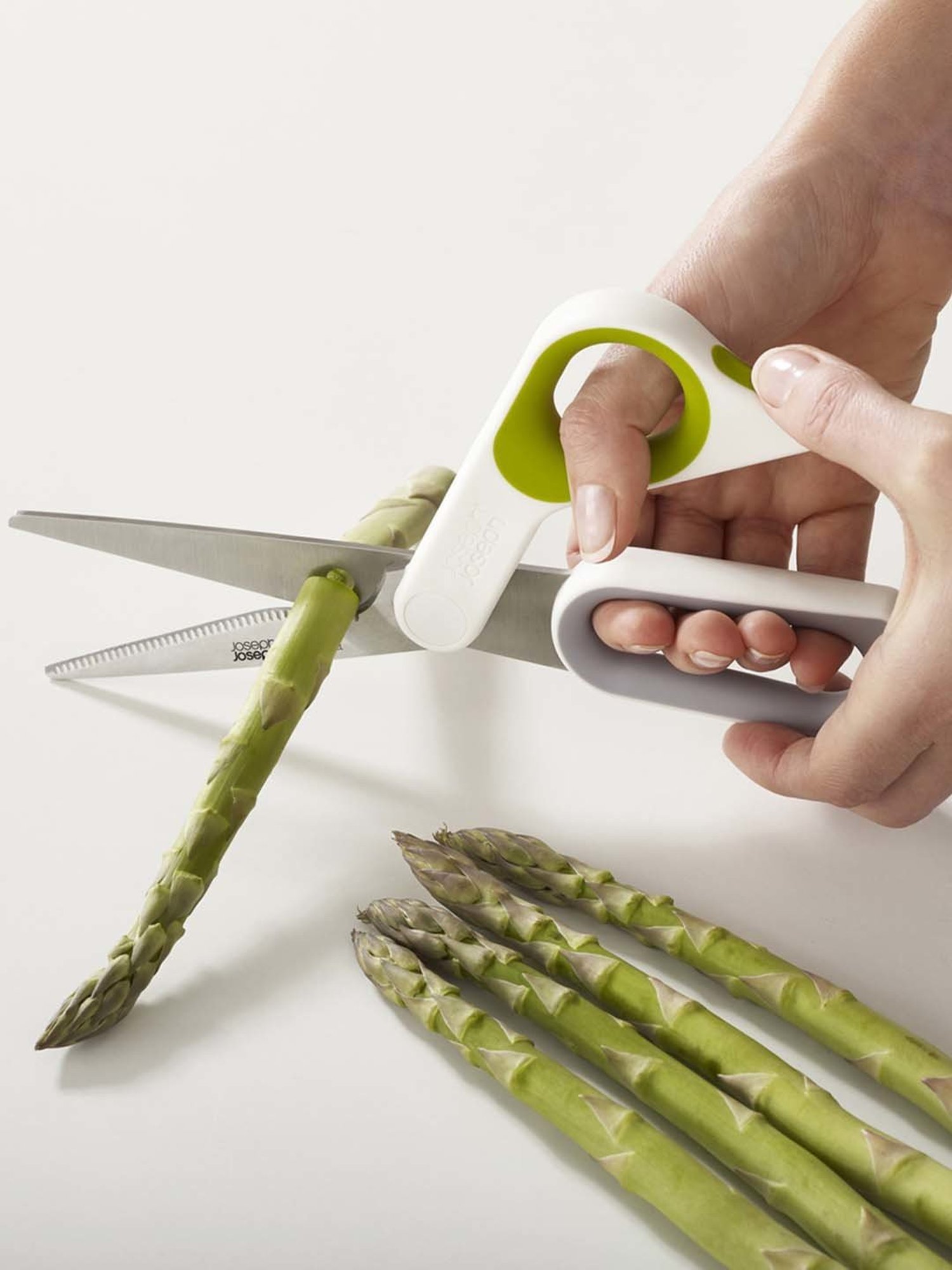 Joseph Joseph Green Stainless Steel Kitchen Scissor - Set of 1