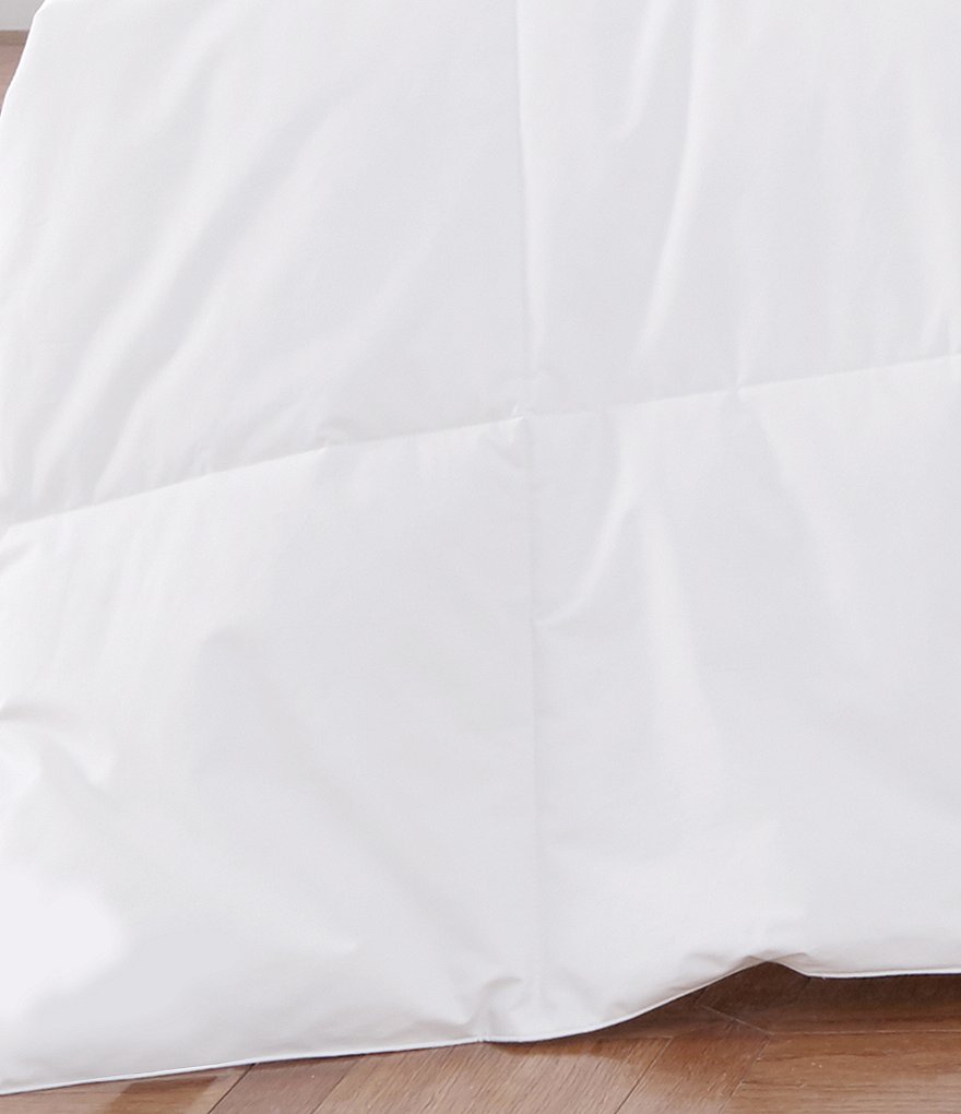 J. Queen New York Royalty Lightweight White Duck Down Comforter
