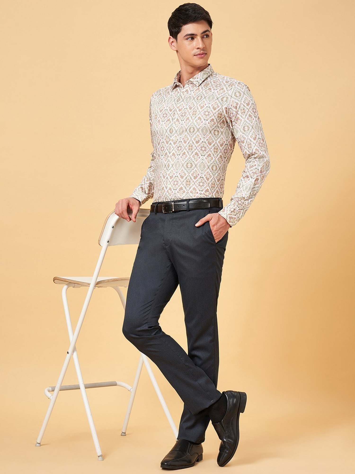 Peregrine By Pantaloons Cloud Cream Slim Fit Printed Shirt