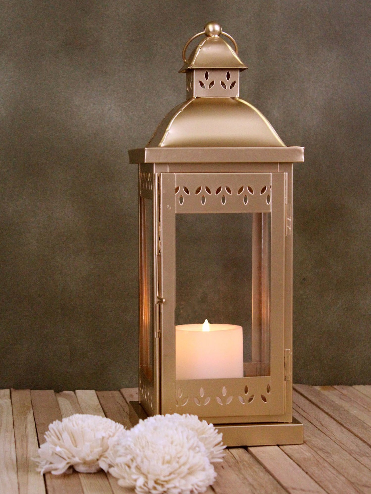 HOSLEY Gold Metal Decorative Lantern with Pillar Candle
