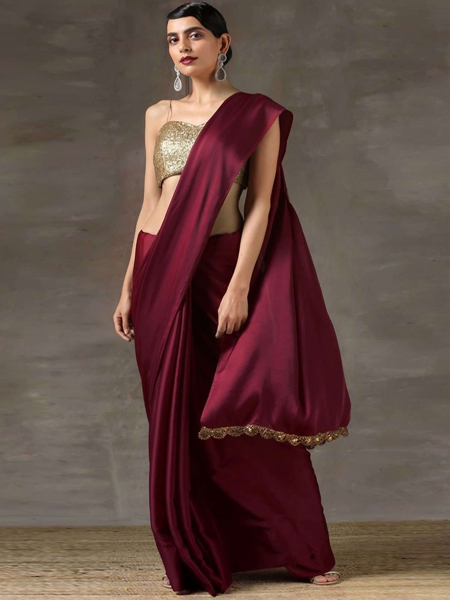 Swtantra Maroon Plain Saree
