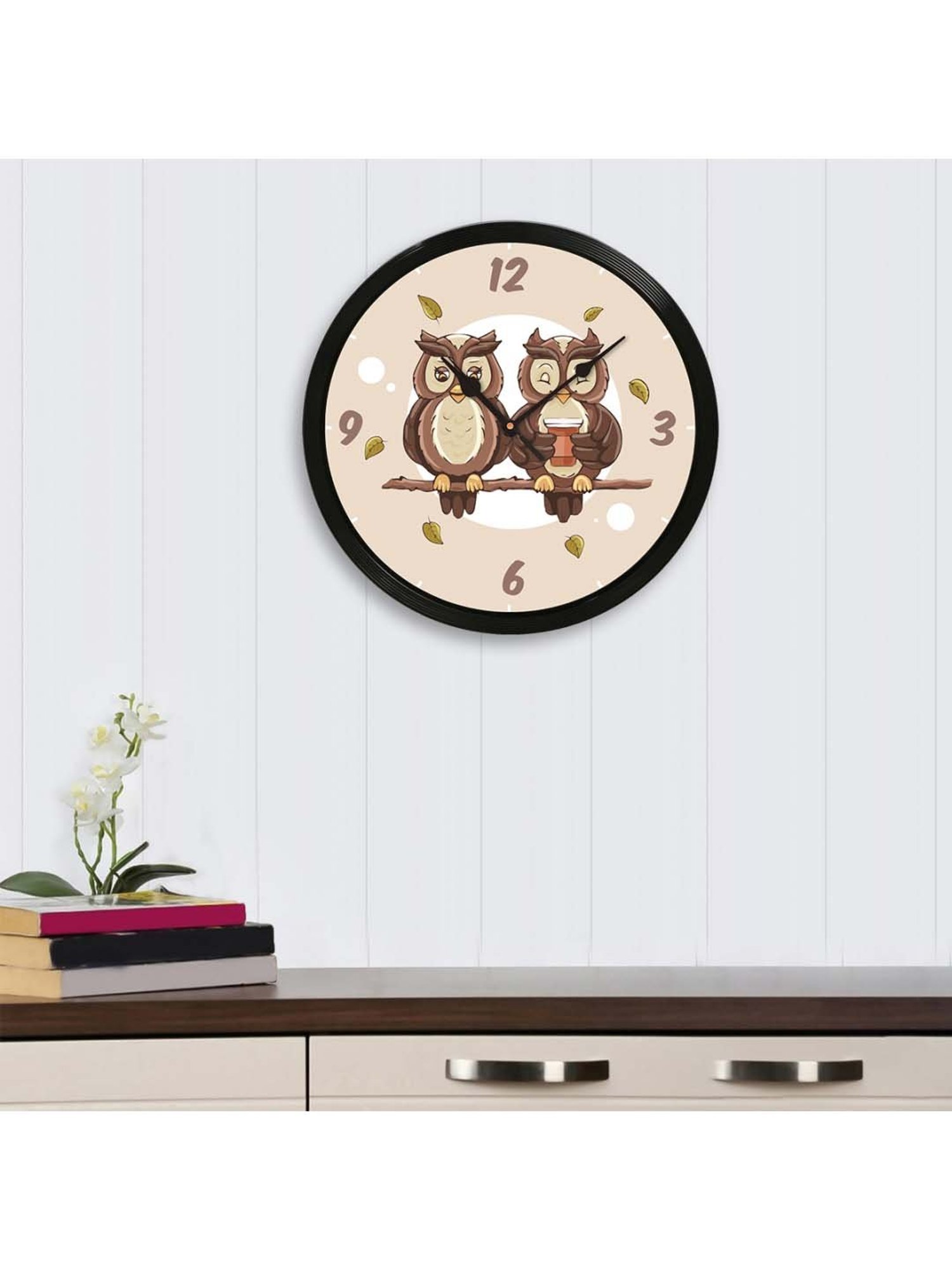 eCraftIndia 'Cute Owl Couple' Designer Round Analog Black Wall Clock
