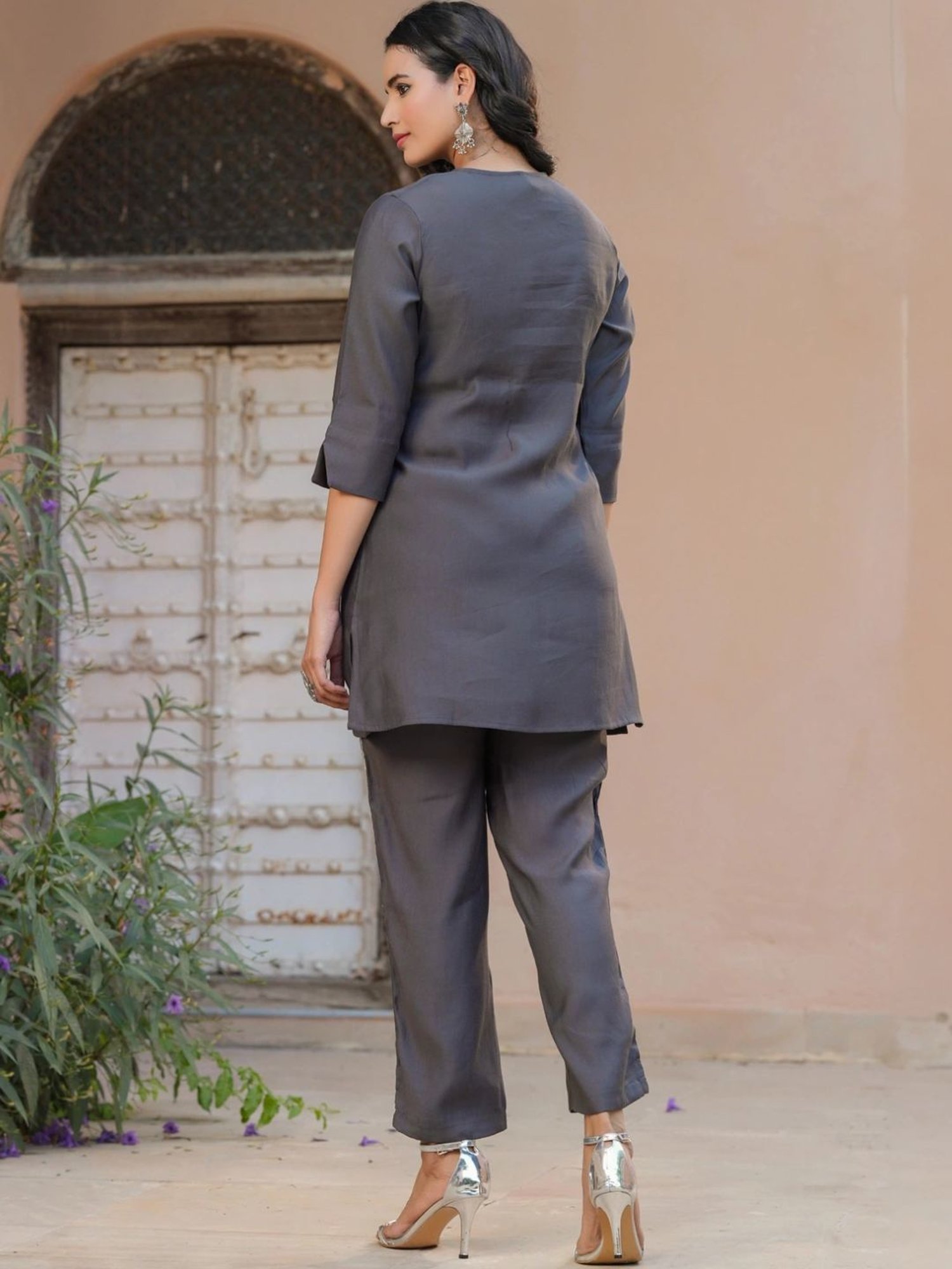 Scakhi Grey Roman Silk Embroidered Co-Ord Set Tunic With Pant