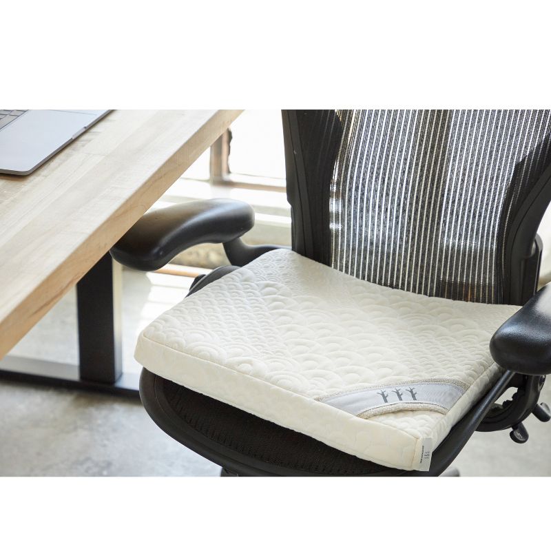 Emma and Oliver Black Fabric Chiavari Chair Storage Cover