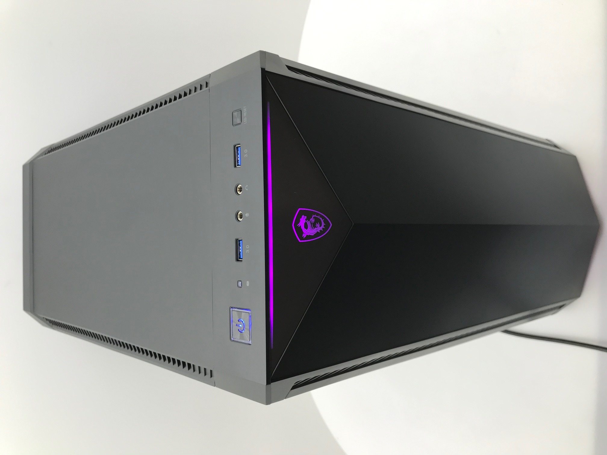 MSI GUNGNIR 100 Intel 10-Core i9-10900K 3.7GHz - Nvidia GeForce RTX 3080 10GB GDDR6X - Z490 Chipset - 2TB 7200RPM + 256GB SSD - 64GB DDR4 3000MHz - 850W - Windows 10 Gaming Desktop