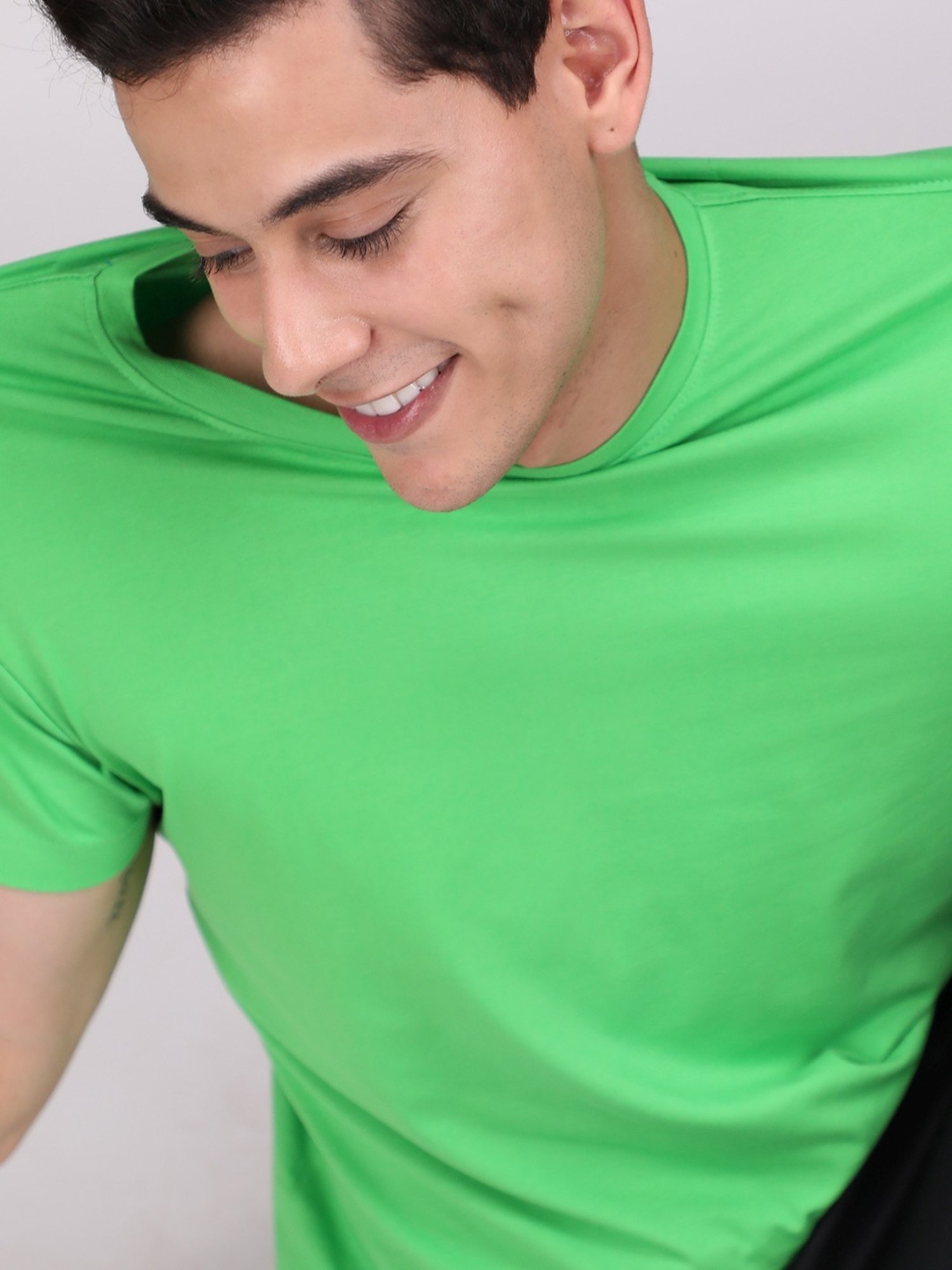 Sporto Tender Green Slim Fit T-Shirt