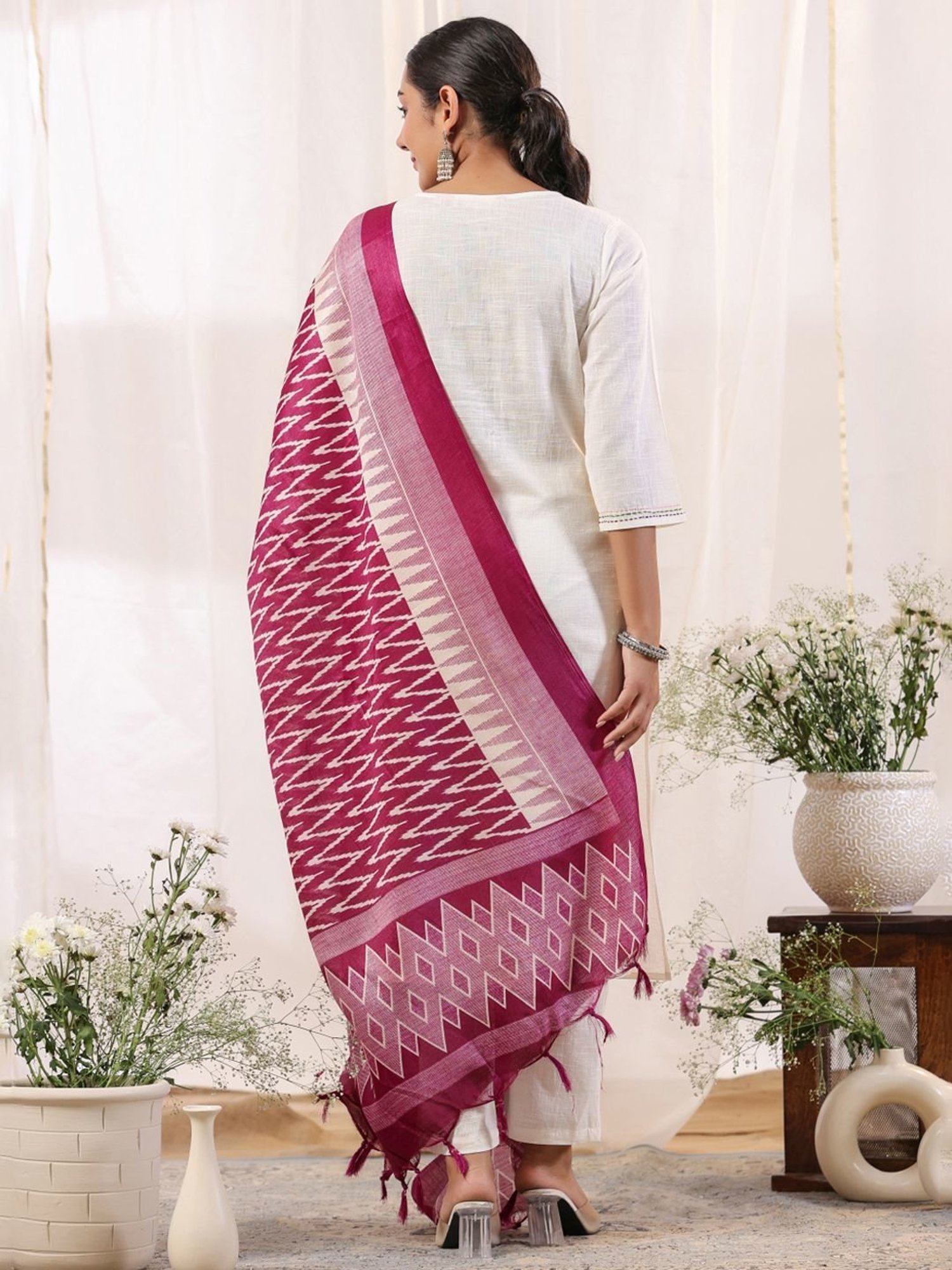 Anubhutee Off-White & Pink Cotton Embroidered Kurta Pant Set With Dupatta