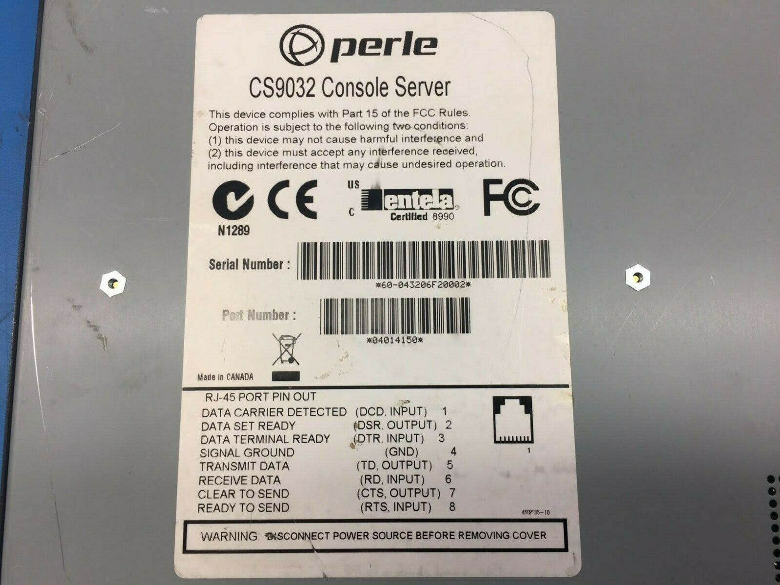 Perle CS9000 CS9032 32-Port Console Server