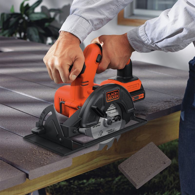 Black & Decker BD4KITCDCRL 20V MAX 1.5 Ah Cordless Lithium-Ion 4-Tool Combo Kit