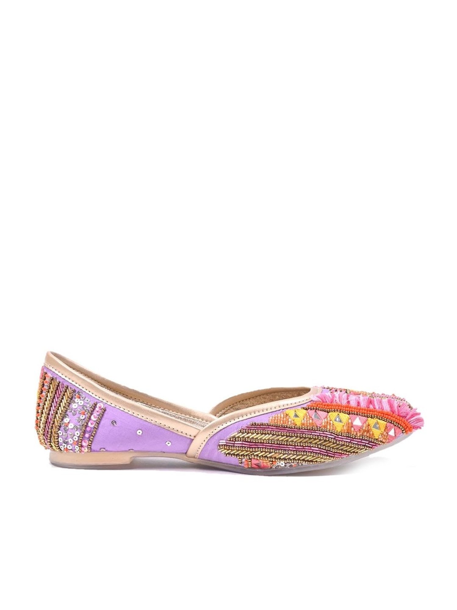 Jove Women's Purple Ethnic Juttis