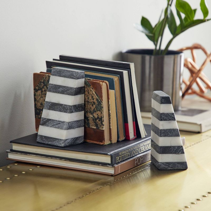 Metal Arrow Shelf Décor