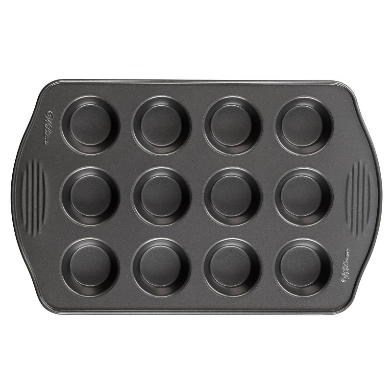 Kaiser Bakeware Steel Muffin Pan, 12 Cup
