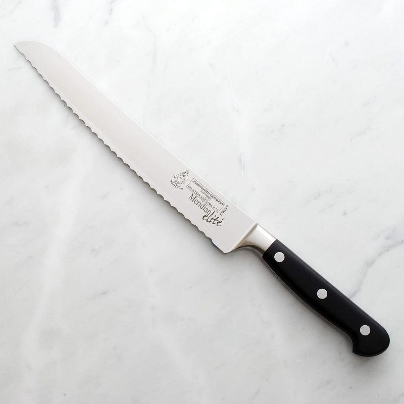 Messermeister Meridian Elite Professional 9 Inch Extra Sharp Scalloped Edge Serrated Kitchen Bread Knife