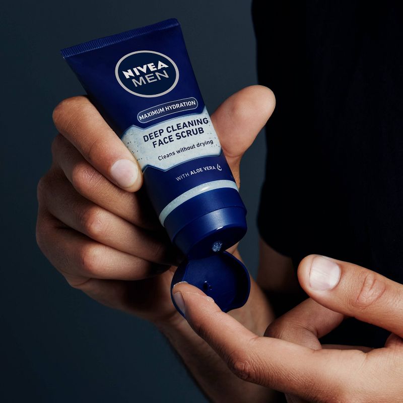 Nivea Men 4.4oz maximum hydration face scrub