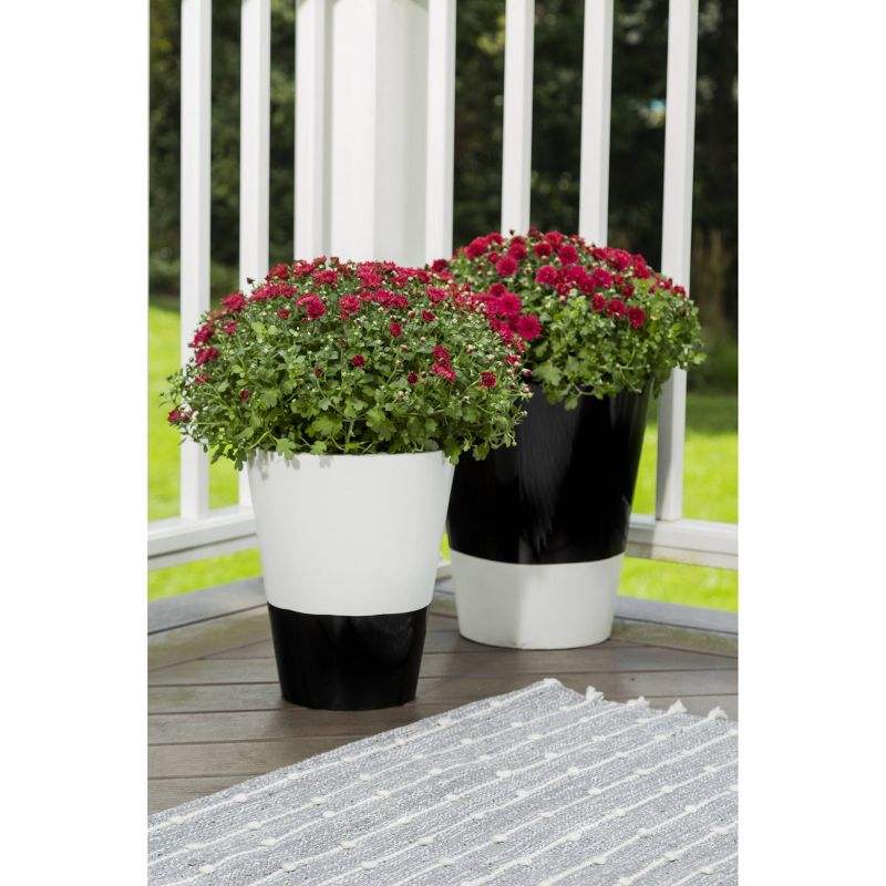 Rust-Oleum 12oz Universal Satin Spray Paint Black