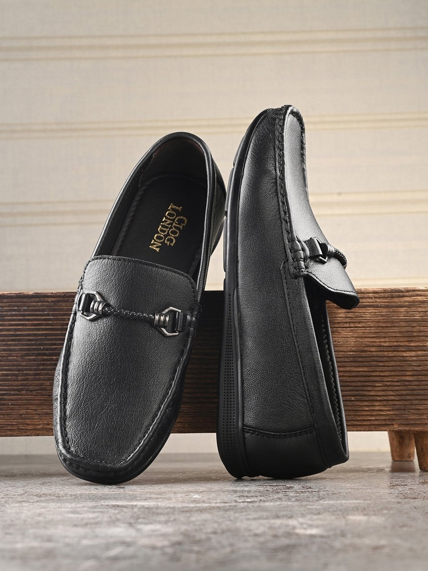Clog London Men's Black Casual Loafers
