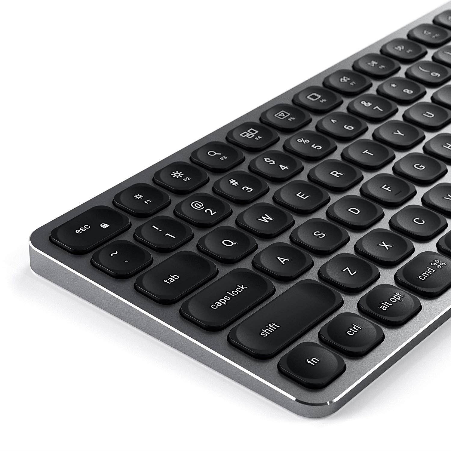 Satechi Aluminum USB Wired Keyboard with Numeric Keypad - Compatible with iMac Pro, iMac, MacBook Pro, MacBook Air and MacOS Devices (English, Space Gray)