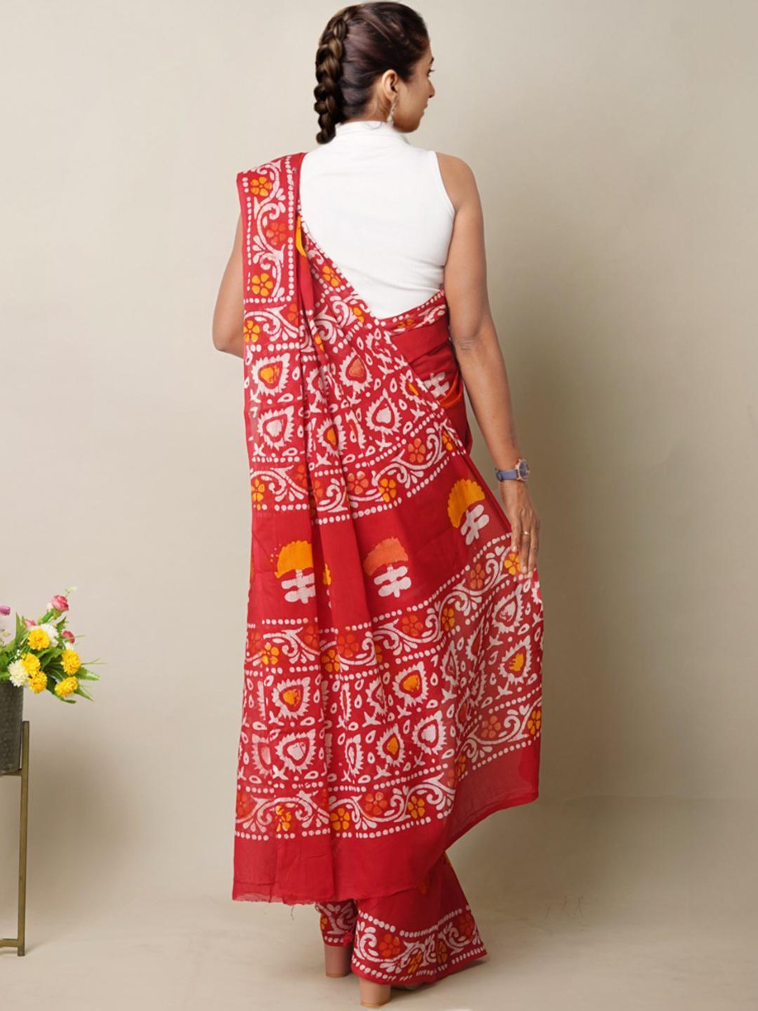 Unnati Silks Red Cotton Printed Saree With Unstitched Blouse