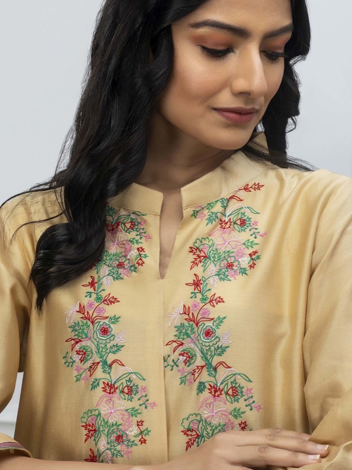 Smriti Gupta Ishaya Beige Kurta Set