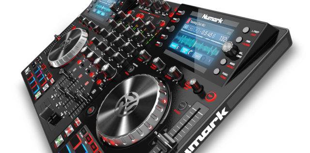 Numark NVII for Serato DJ with Intelligent Dual-Display Screens & Touch-Capacitive Knobs. FREE CASE.