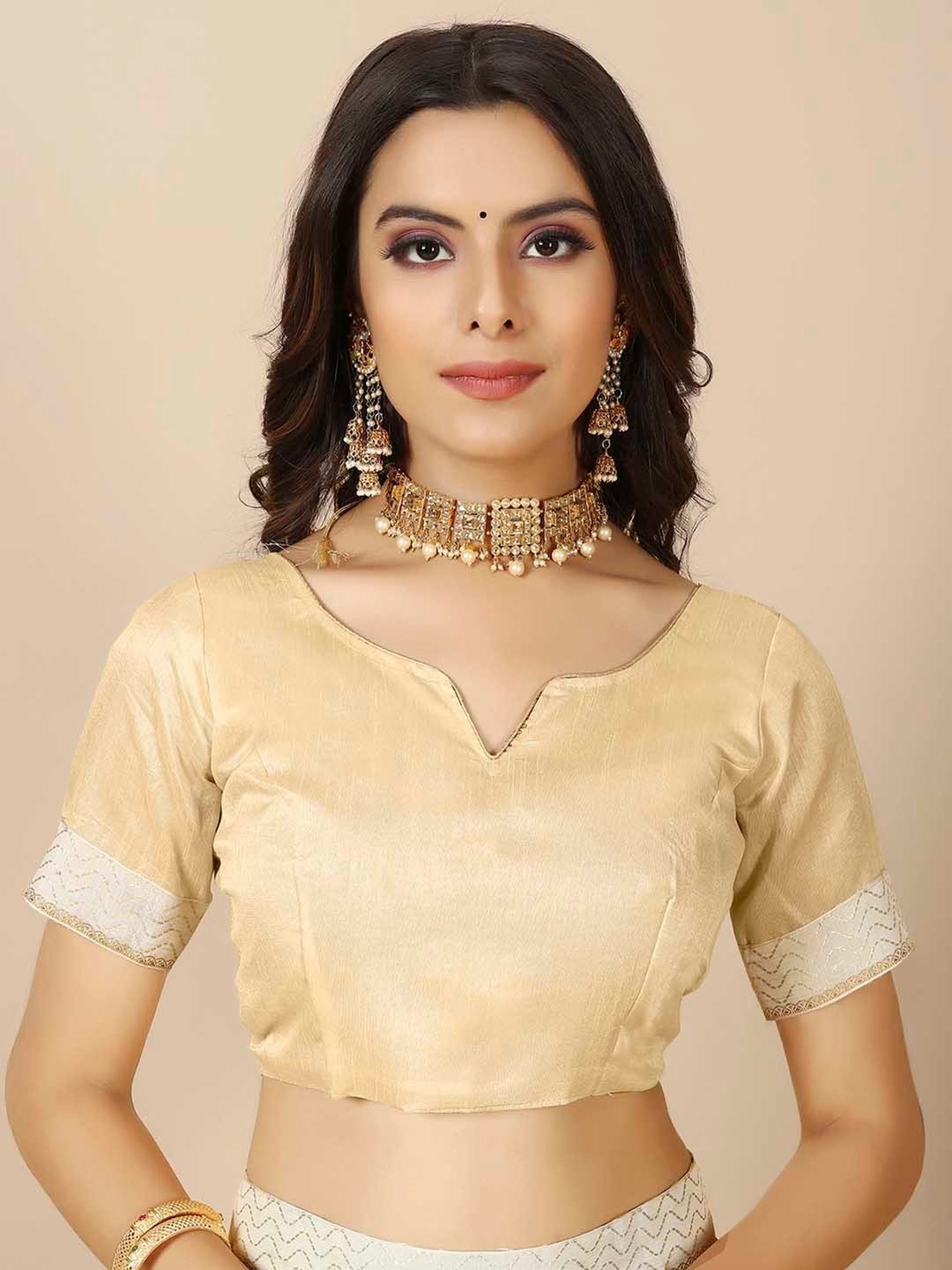 Rangita Off White Floral Print Saree With Blouse