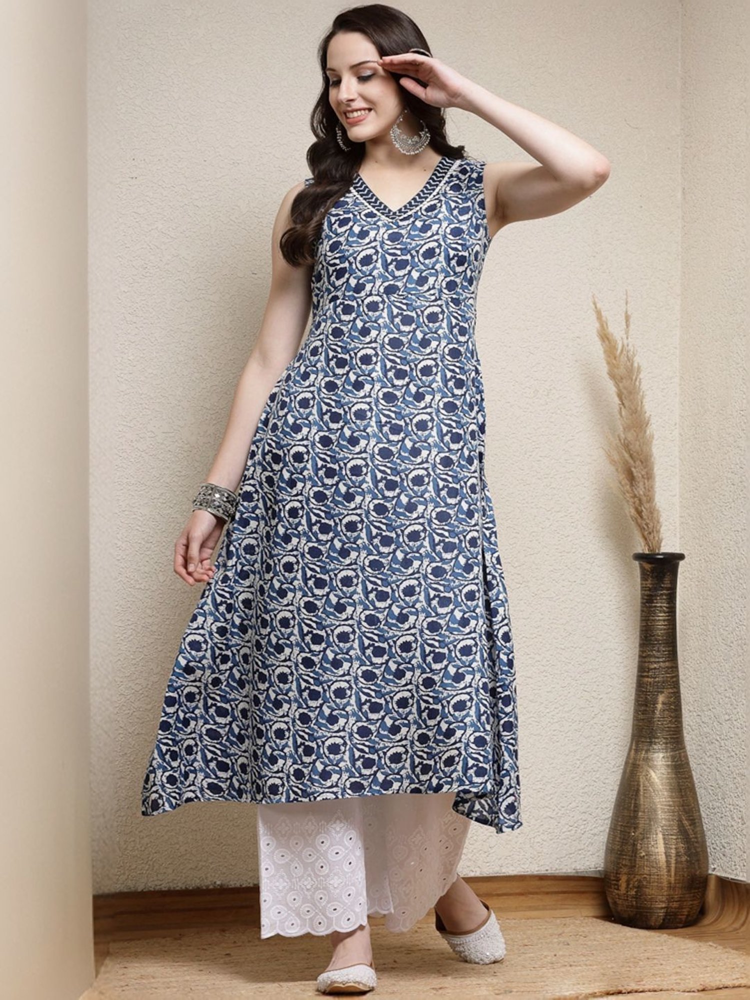 Stylum Indigo Blue Floral Print A-Line Kurta